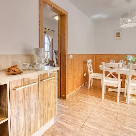 Βίλα 4br Wellness Villa- Pool, Sauna, Gym *