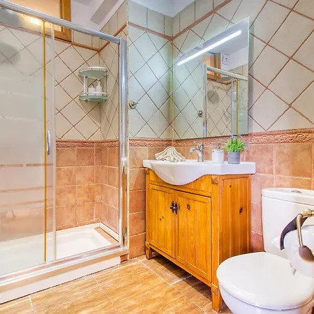 Βίλα 4br Wellness Villa- Pool, Sauna, Gym *