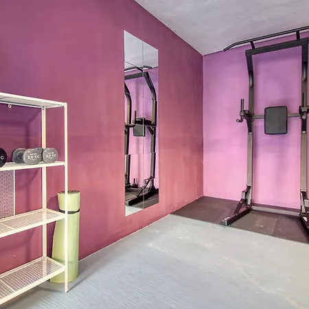 4br Wellness Villa- Pool, Sauna, Gym