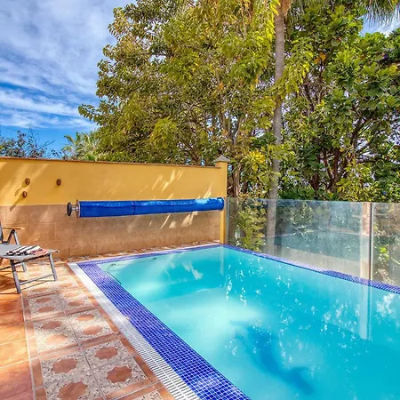 4br Wellness Villa- Pool, Sauna, Gym *